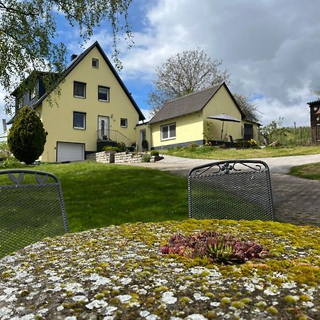 Fewo Haus Hutzelbuck In Idyllisch-Gruener Lage Naehe An Ansbach Exterior foto