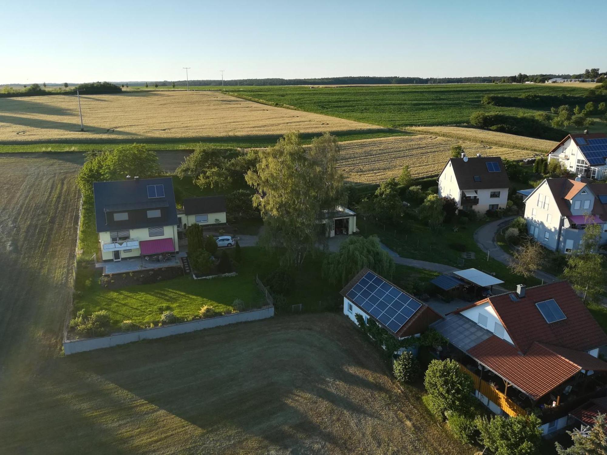 Fewo Haus Hutzelbuck In Idyllisch-Gruener Lage Naehe An Ansbach Exterior foto
