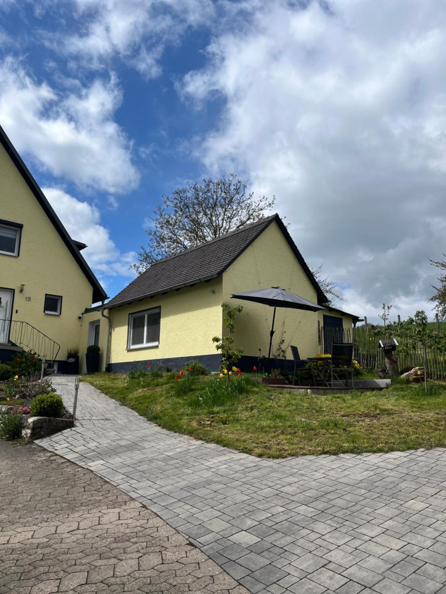 Fewo Haus Hutzelbuck In Idyllisch-Gruener Lage Naehe An Ansbach Exterior foto