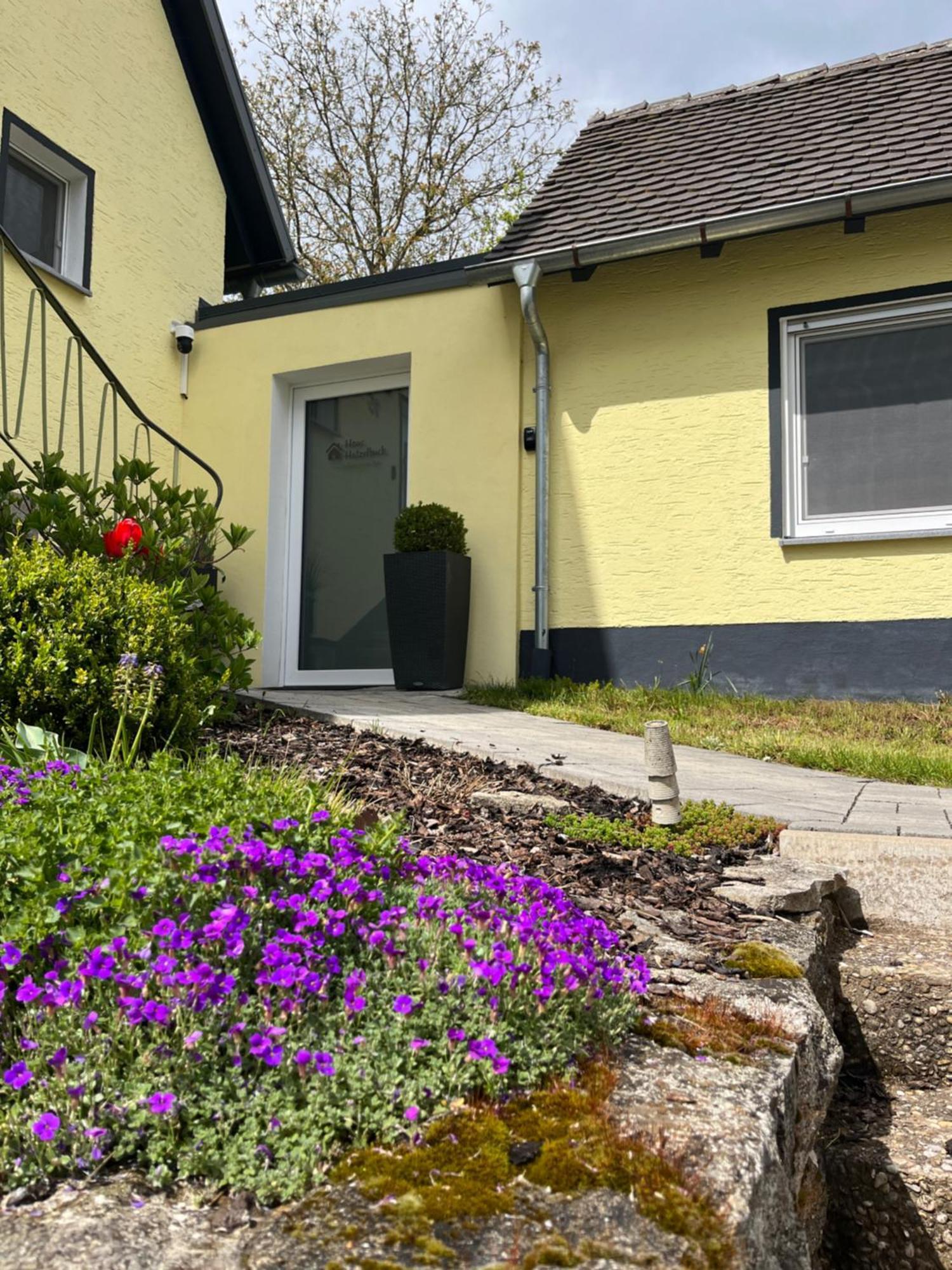Fewo Haus Hutzelbuck In Idyllisch-Gruener Lage Naehe An Ansbach Exterior foto